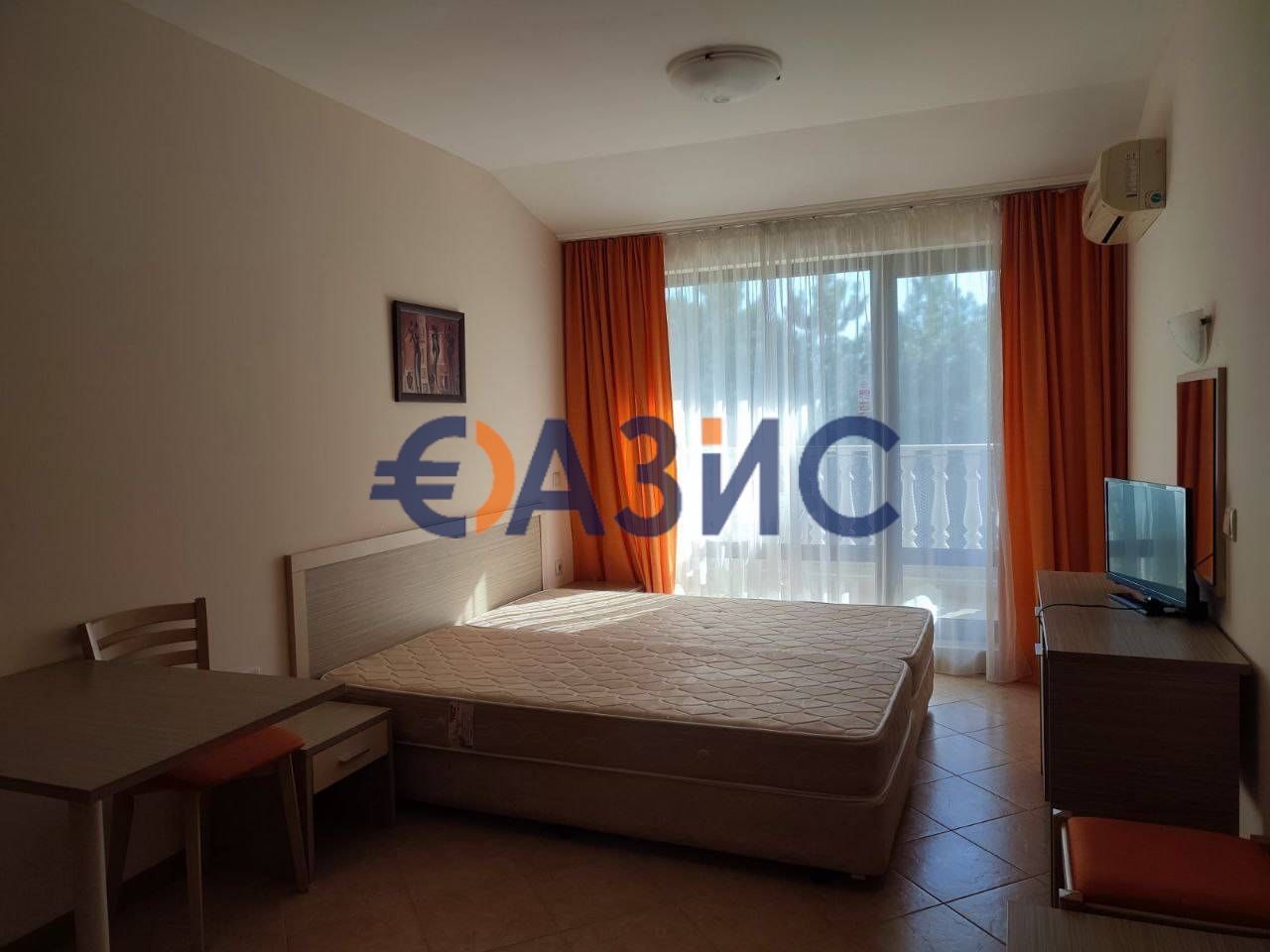 Продава се Едностаен апартамент в к.к. Слънчев бряг - 39 кв.м за 1231 €/кв.м - Снимка #1