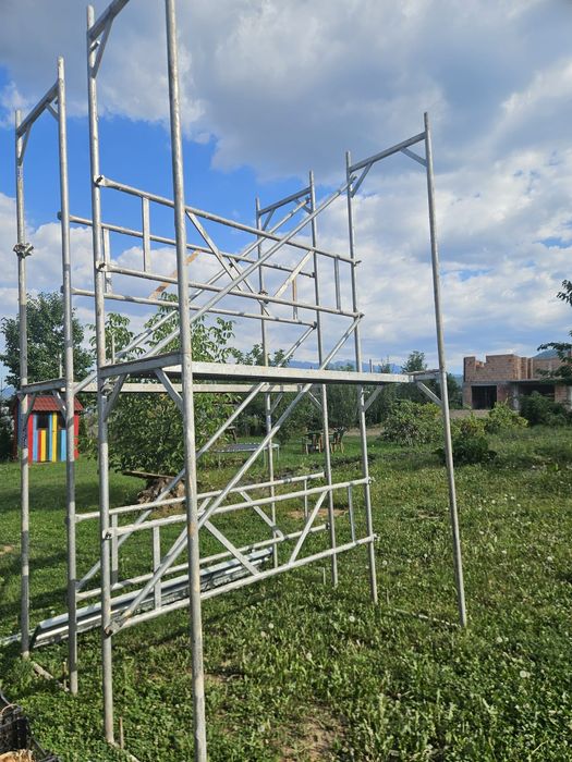 Vând schela din aluminiu
