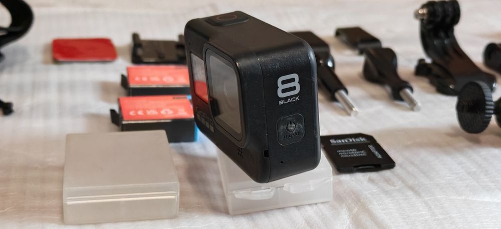 GoPro Hero 8 black 256gb 2 baterii si accesoriii