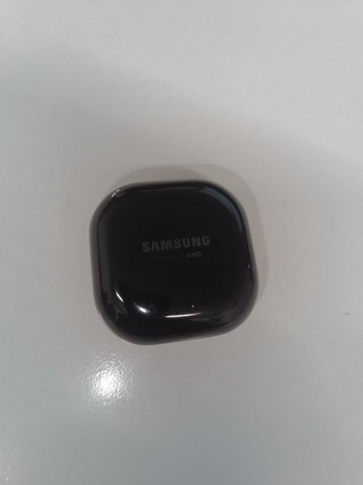 Samsung Galaxy buds live