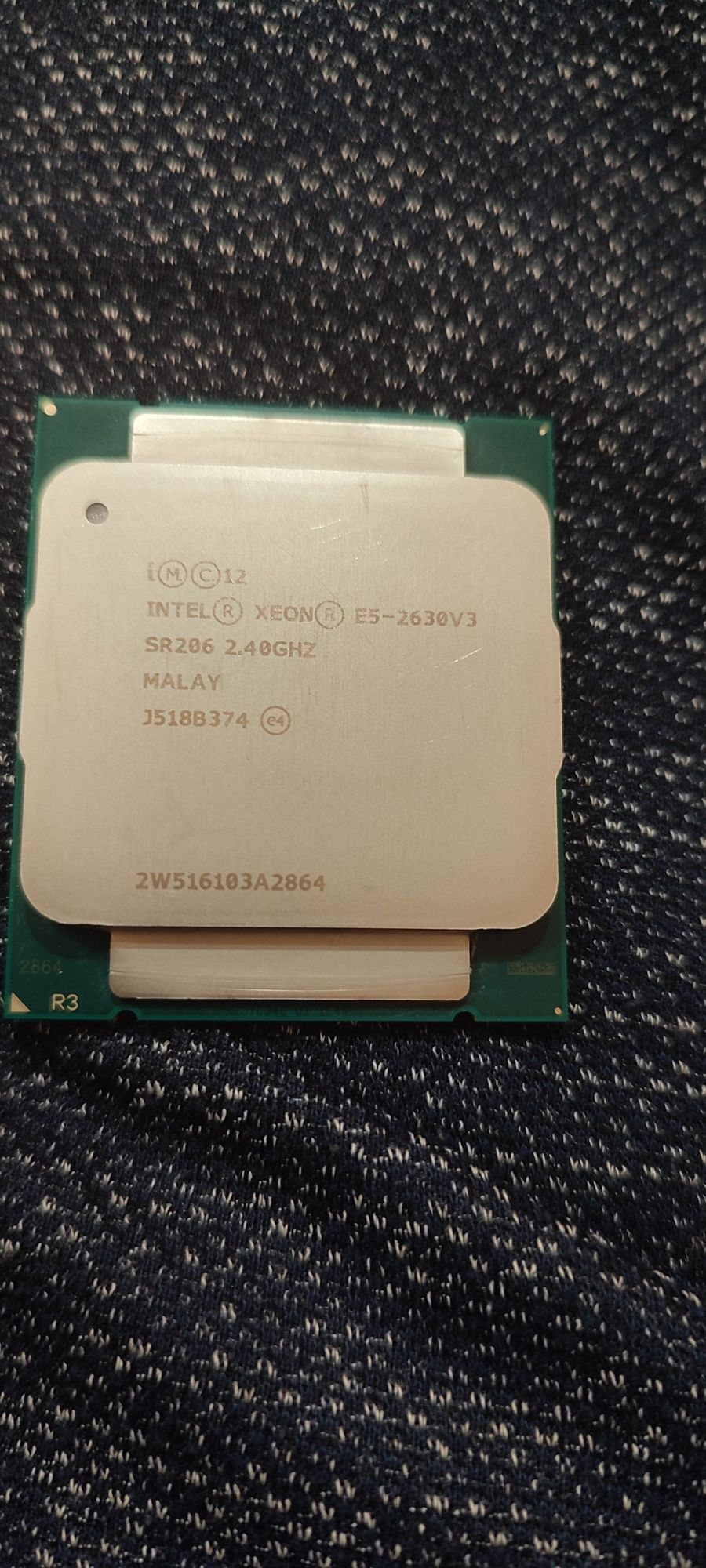 Продам процессор Xeon E5 2630v3