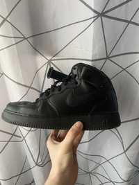 AIR FORCE 1 MID ‘07 Negrii (42.5)