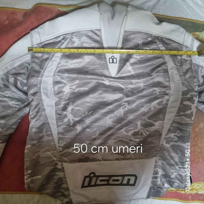 Vand geaca+casca  moto Icon cu protectii
