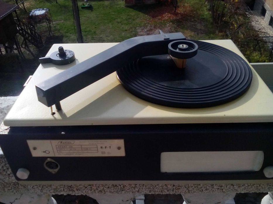 Радио Selena и Грамофон ziphona