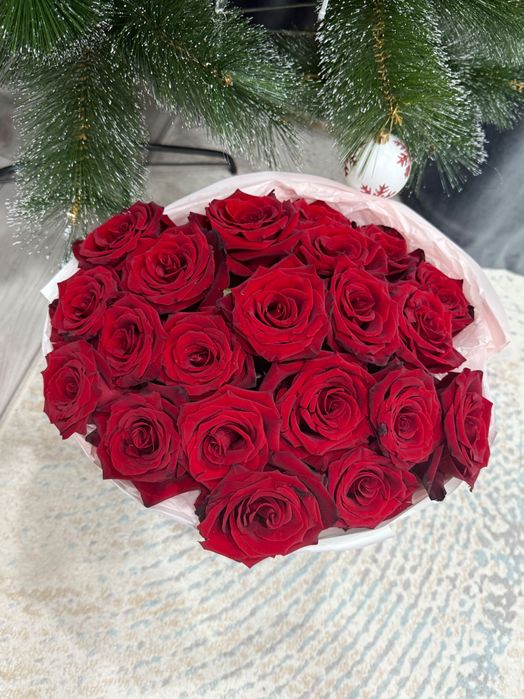 Букет из 25 красных роз (вчерашний)