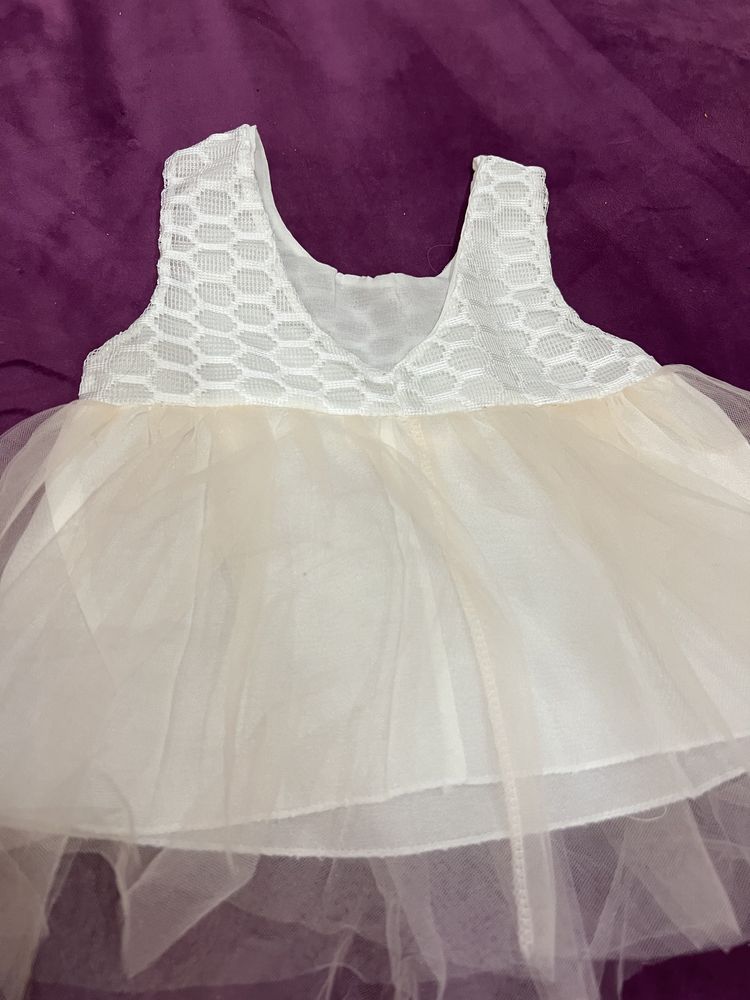 Платье для новорожденных