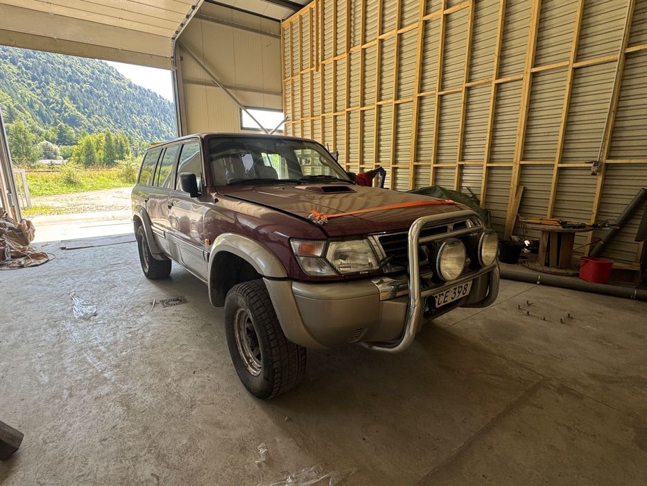 Nissan Patrol Y61