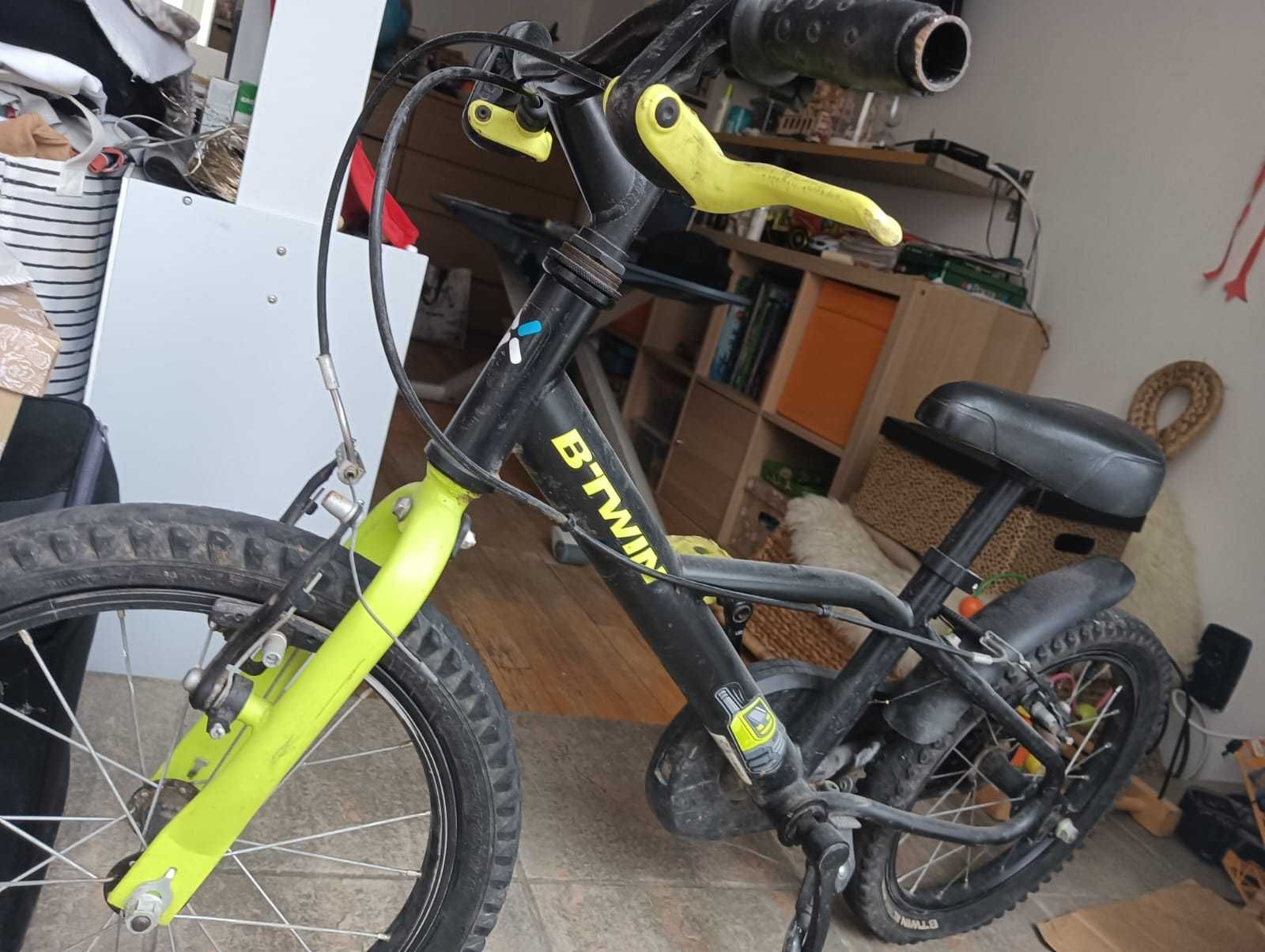 Bicicletă Copii 16", B-Twin DARK HERO 500, pentru Copii 4-6 ani