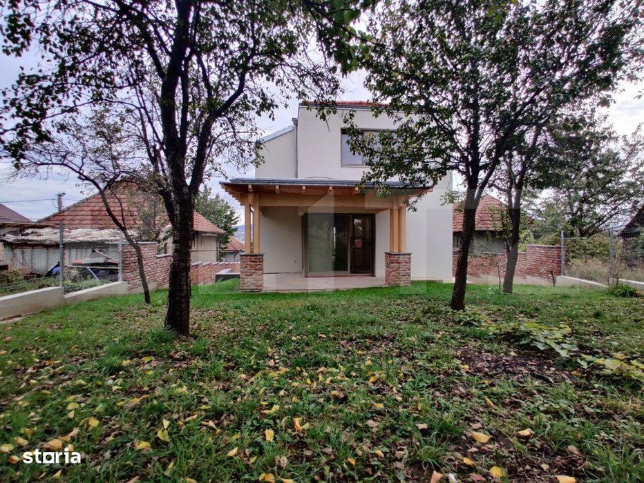 Casa individuala, 234 mp, teren 596 mp, totul nou, panorama, Dambul Ro