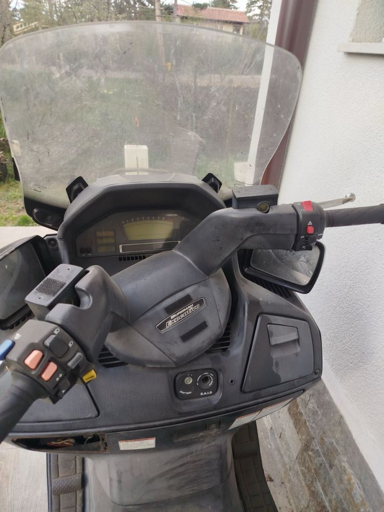 Suzuki Burgman 650 executive