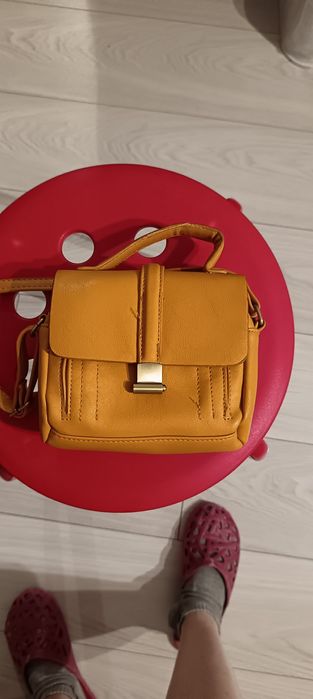 Сумка жёлтая кросс боди