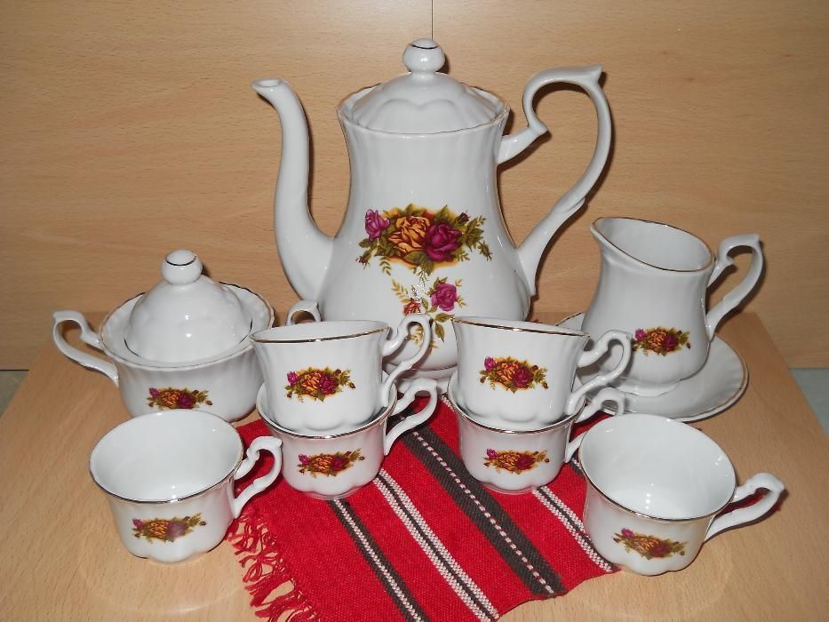 Serviciu Ceai - Cafea cu model Trandafiri