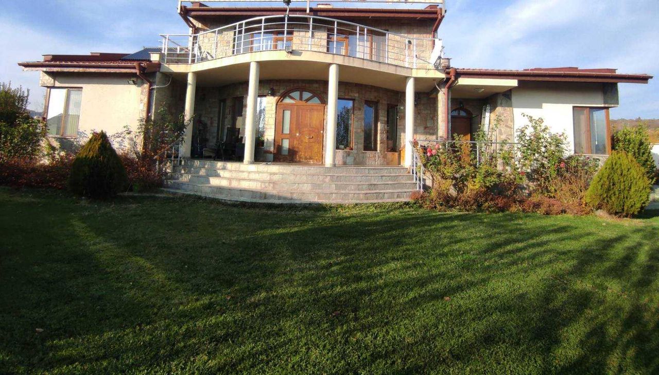 Продава се Къща в Стара Загора, Студентско градче - 300 кв.м за 412 €/кв.м - Снимка #14