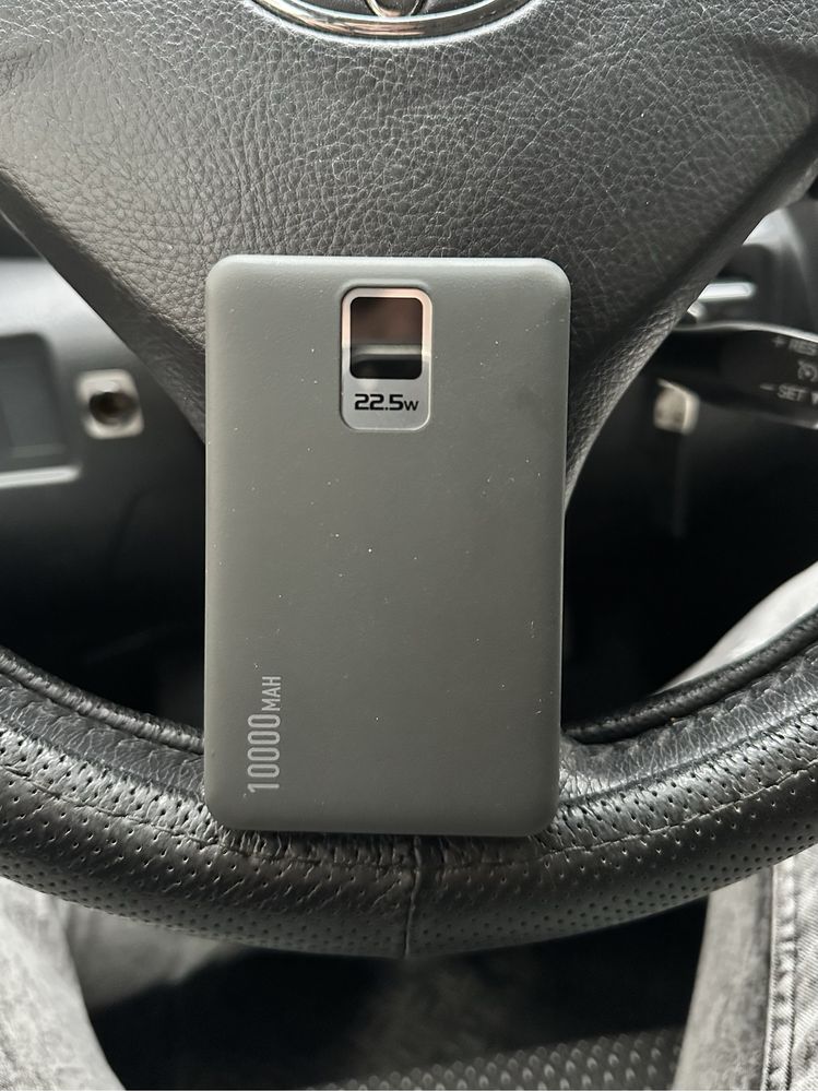 MagSafe 10000mAh ПауърБанк за iPhone с прозрачен панел