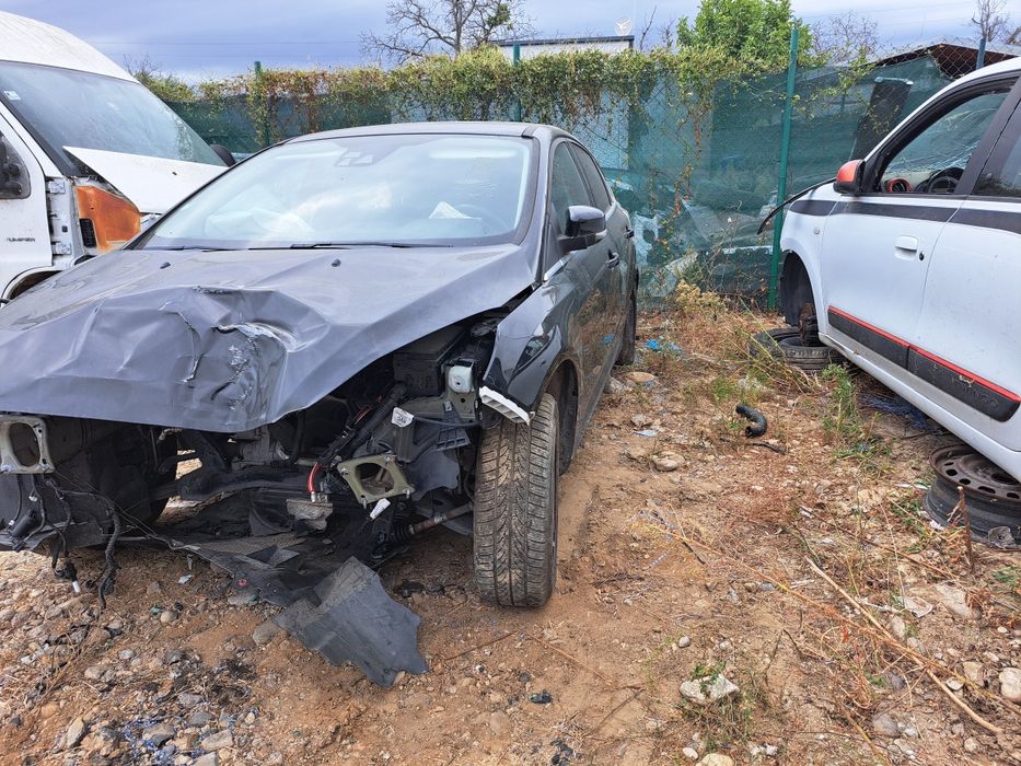 Ford Focus 1.0 i  за части