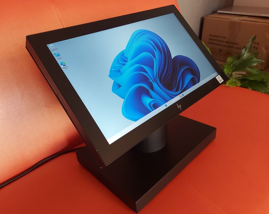 POS HP Engage One Pro AiO (компютър+монитор+тъч)