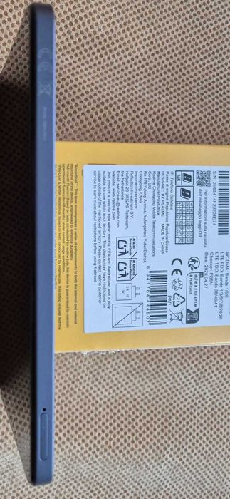 Продавам Realme Note 60