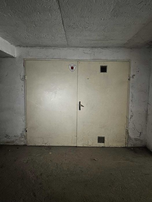 Продава се Гараж / Паркомясто в Велико Търново, Колю Фичето - 36 кв.м за 3 €/кв.м - Снимка #2