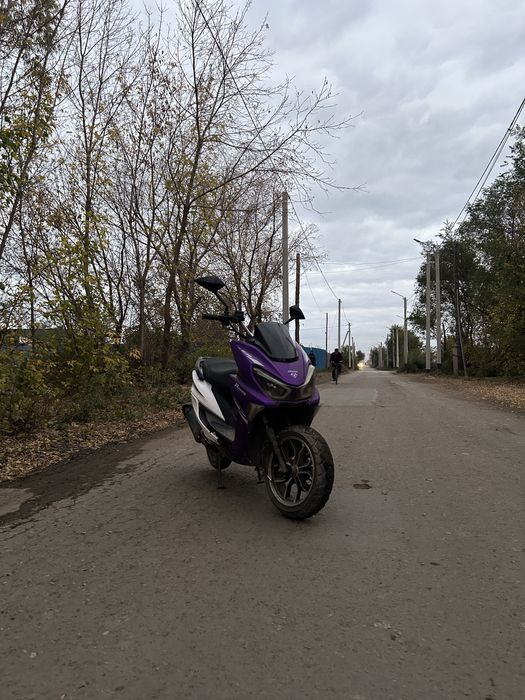 Мопед макси на ходу или обмен