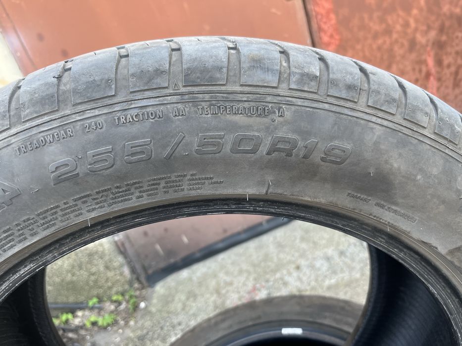 Гуми      Goodyear 255/50/19.