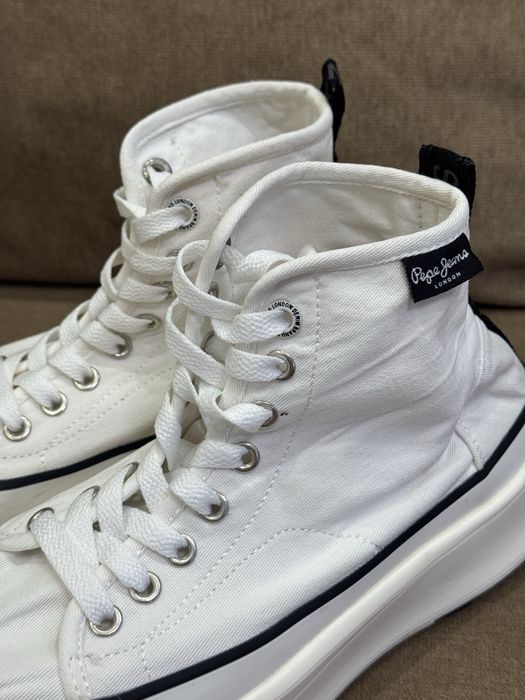 Бели кецове Pepe Jeans - 39номер