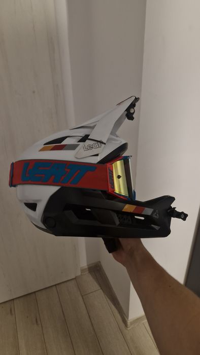 Casca Leatt enduro 3.0 + ochelari leatt velocity 6.5 etc