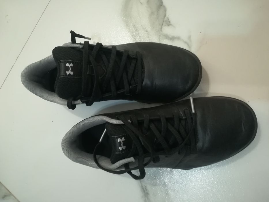 Нови маркови стоножки за футбол номер 33