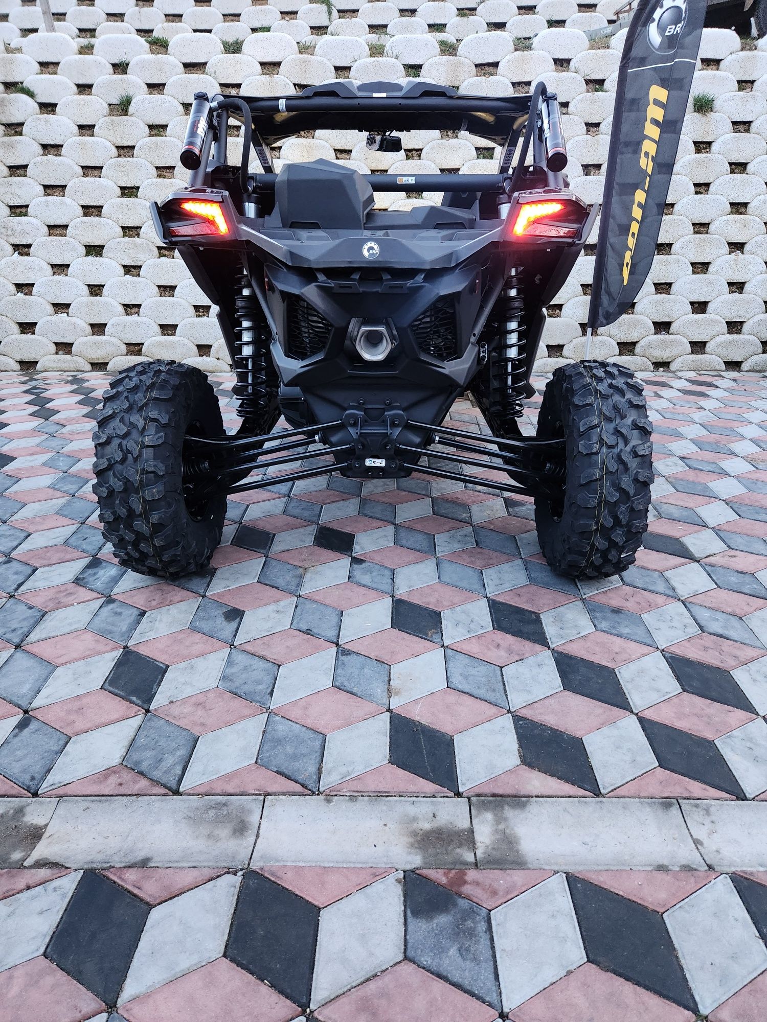 Promotie pret avantaj client! SSV Can-am Maverick x3 XRS turbo RR 2023