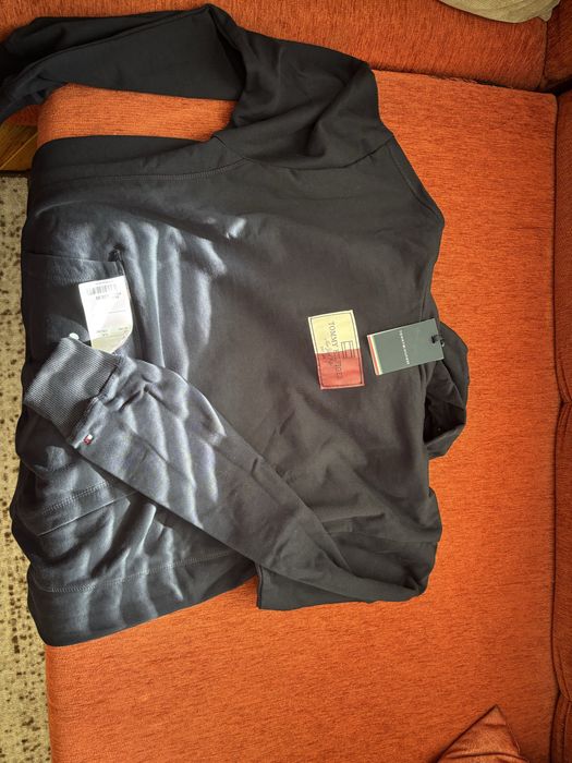 Чисто нов комплект Tommy Hilfiger