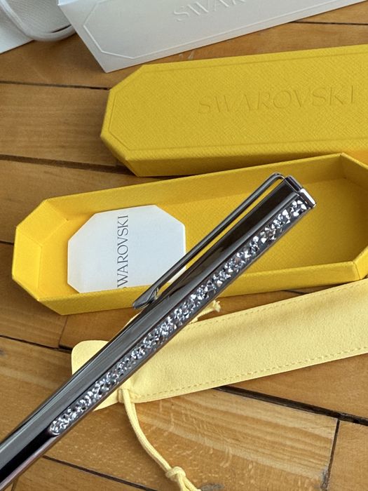 Pix argintiu Swarovski cu cristale, cromat