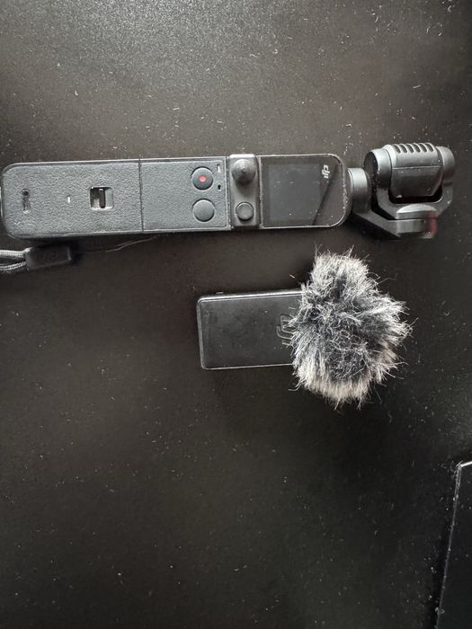 Osmo pocket 2 + microfon + brat extindere + carcasa protectie camera