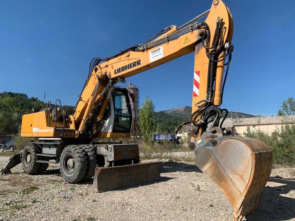 Excavator Liebherr 904C - Litronic