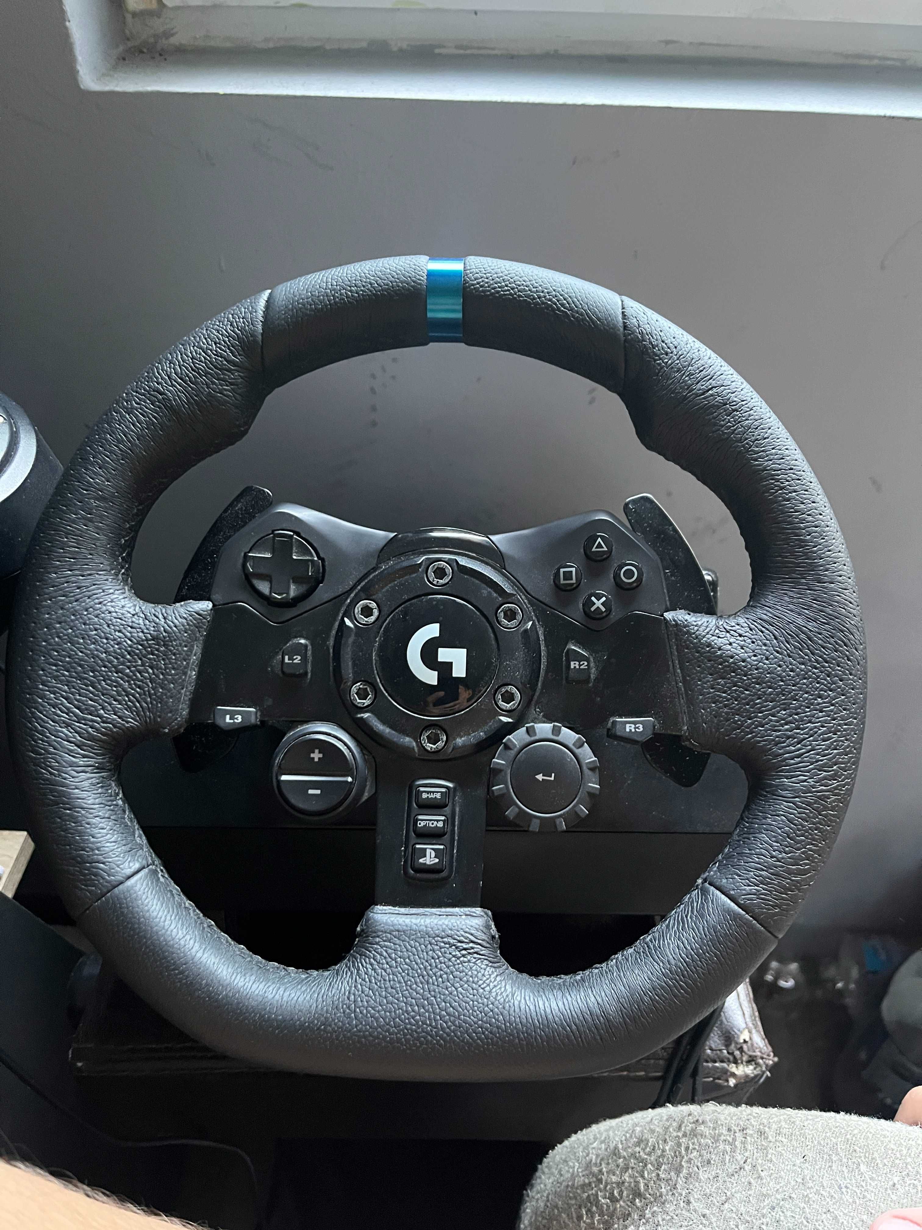 Волан Logitech G923 + Скоростен лост