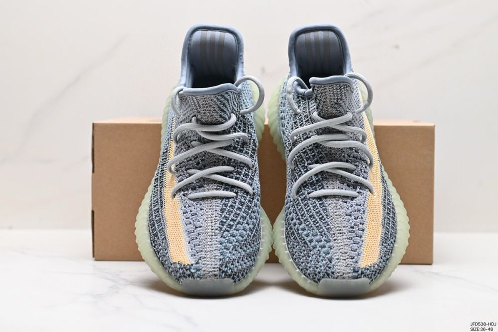 Adidas Yeezy Boost 350 V2