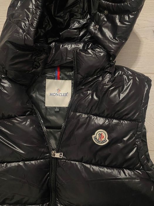 Vesta Moncler, L