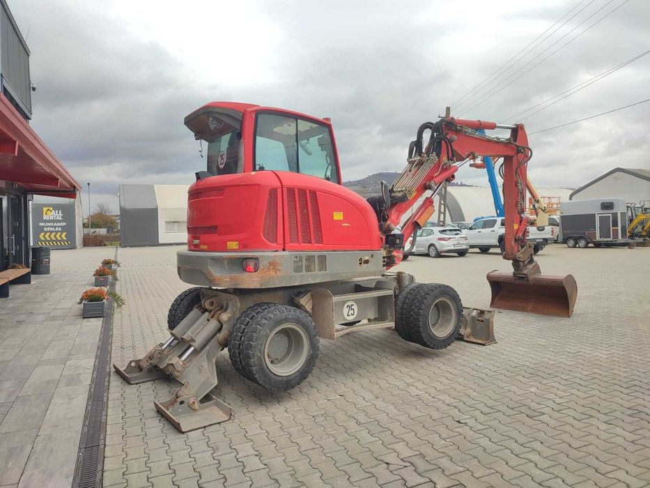 Excavator pe roti Wacker Neuson EW65 cu Powertilt
