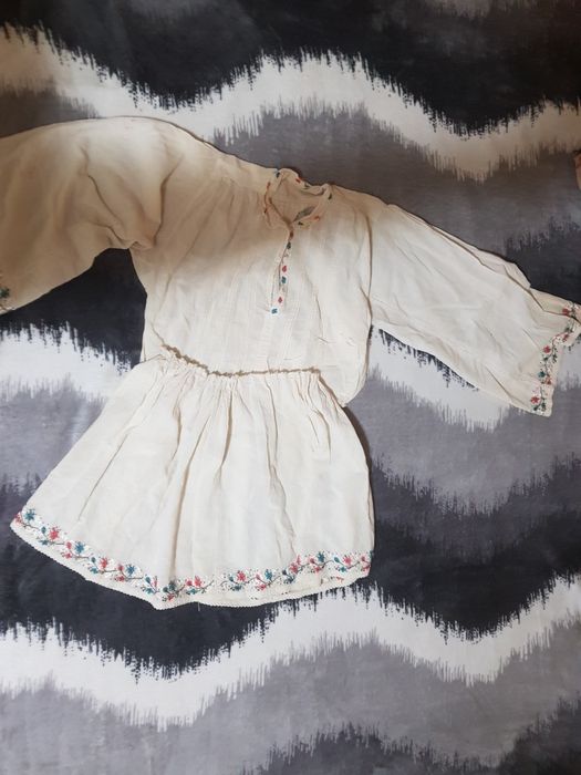 Costum popular  autentic