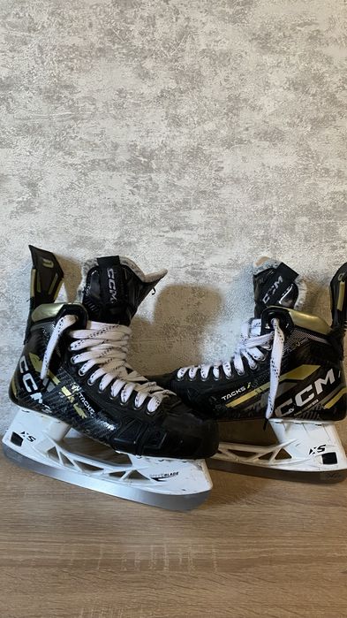 Коньки профессиональныйе ccm as-v pro