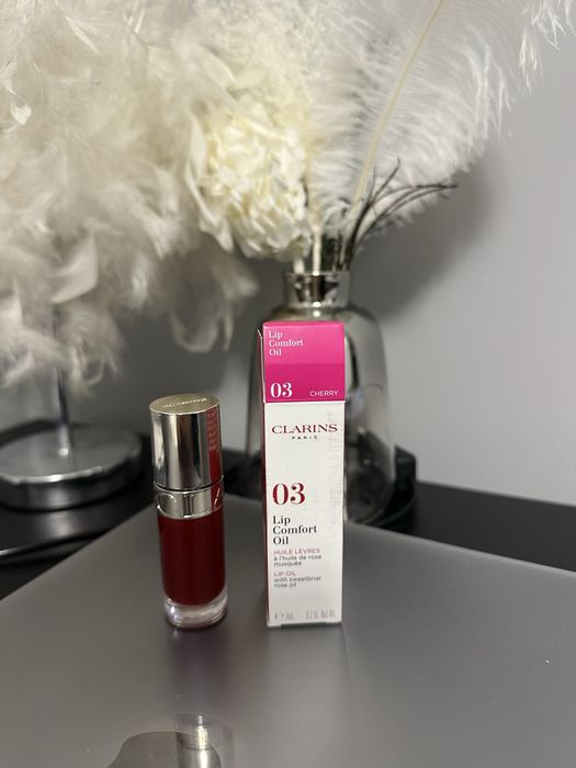 новое масло для губ Clarins