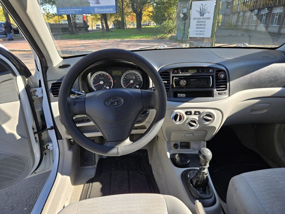 Hyundai Accent  130.500 KM Stare Perfecta Deosebit UNIC PROPRIETAR