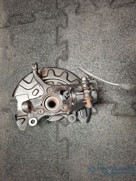 Fuzeta  stanga fata SKODA OCTAVIA Combi 5E5 2012 - > TDI CKFC, CRMB, CYKA 5Q0407255Q , 5Q0615311G