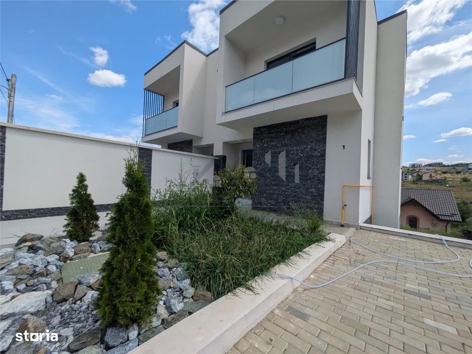 Vila lux 4 camere Hlincea