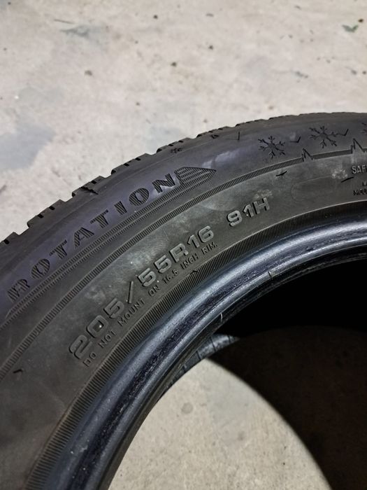 4 anvelope iarnă 205 55 r16 Dunlop