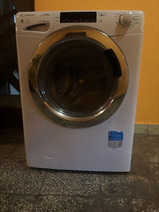 Пералня със сушилня