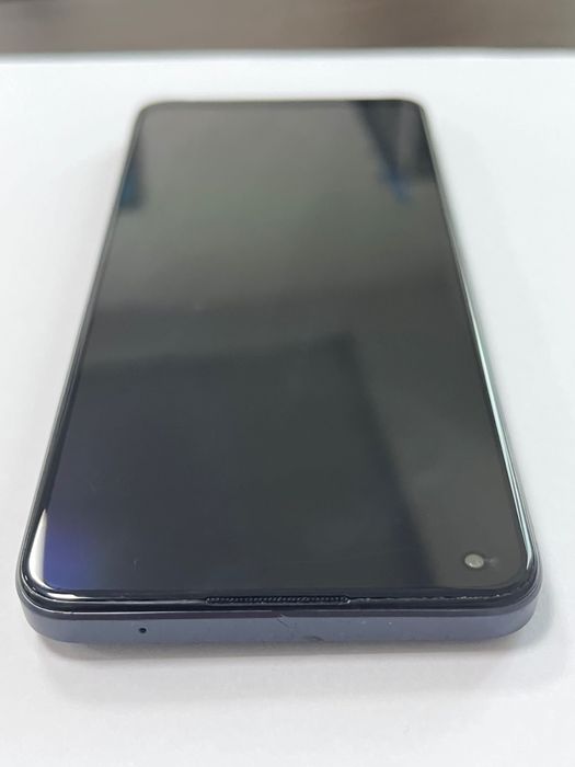 Телефон Realme 10