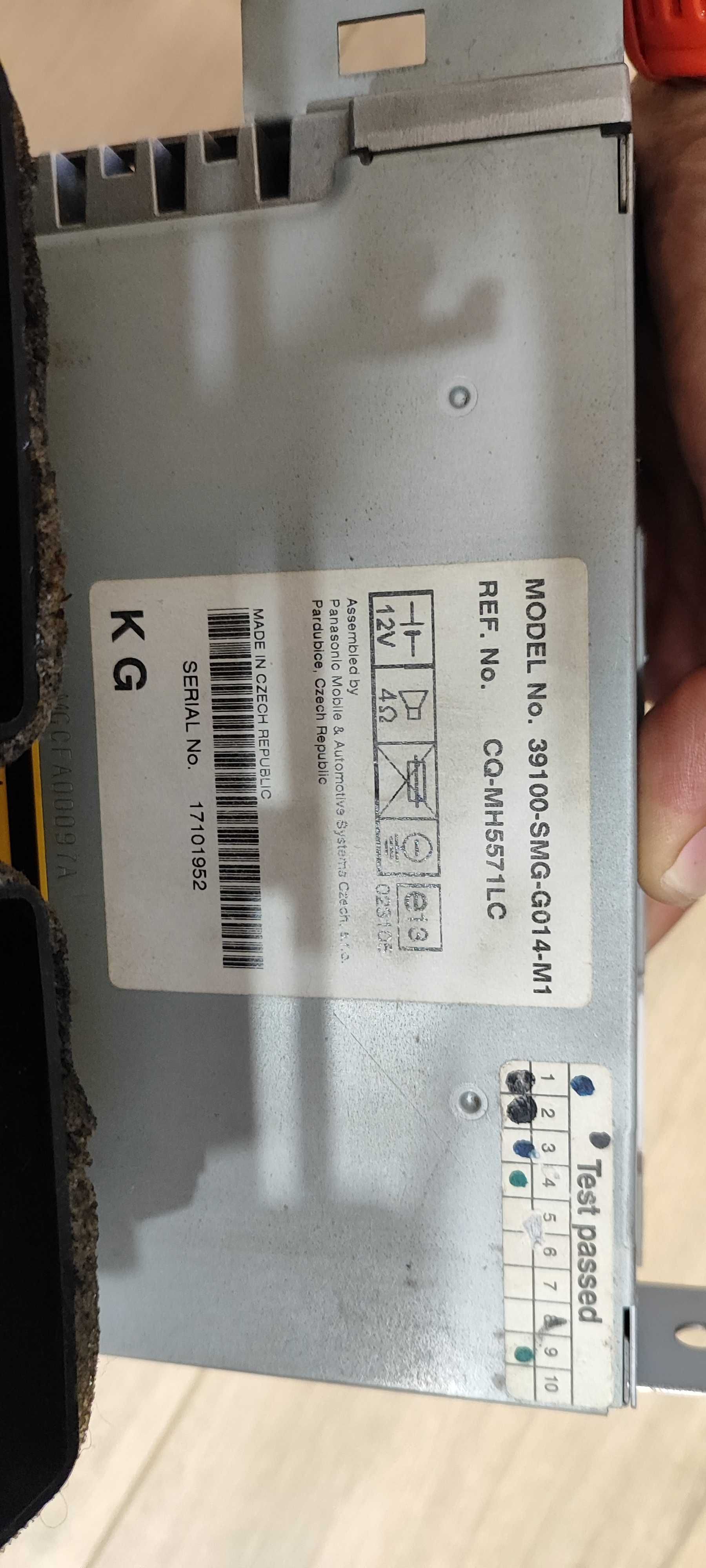 CD за Honda Civic  - за части!