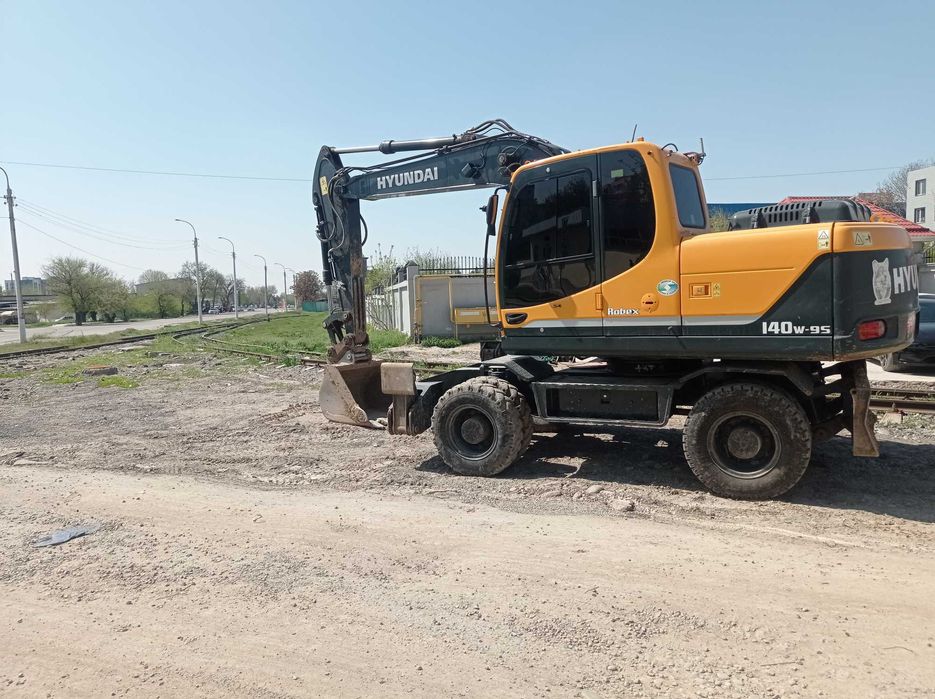 Экскаватор арендага берилади Xyunday 140.