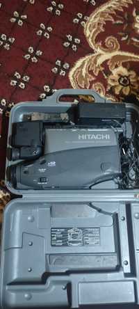 Hitachi video kamera model 2780E  sotiladi