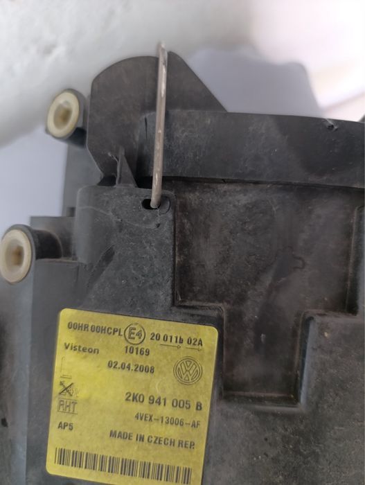 Ляв фар за VW Caddy 2005-2010