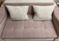 Мягкий розовый диван